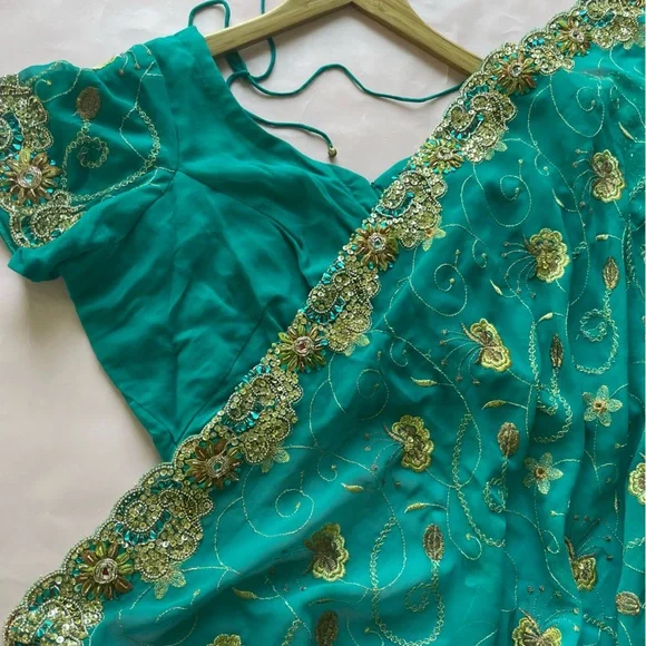 Designer Sona Chaandi sari saree turquoise gold work engagement wedding - Picture 3 of 11